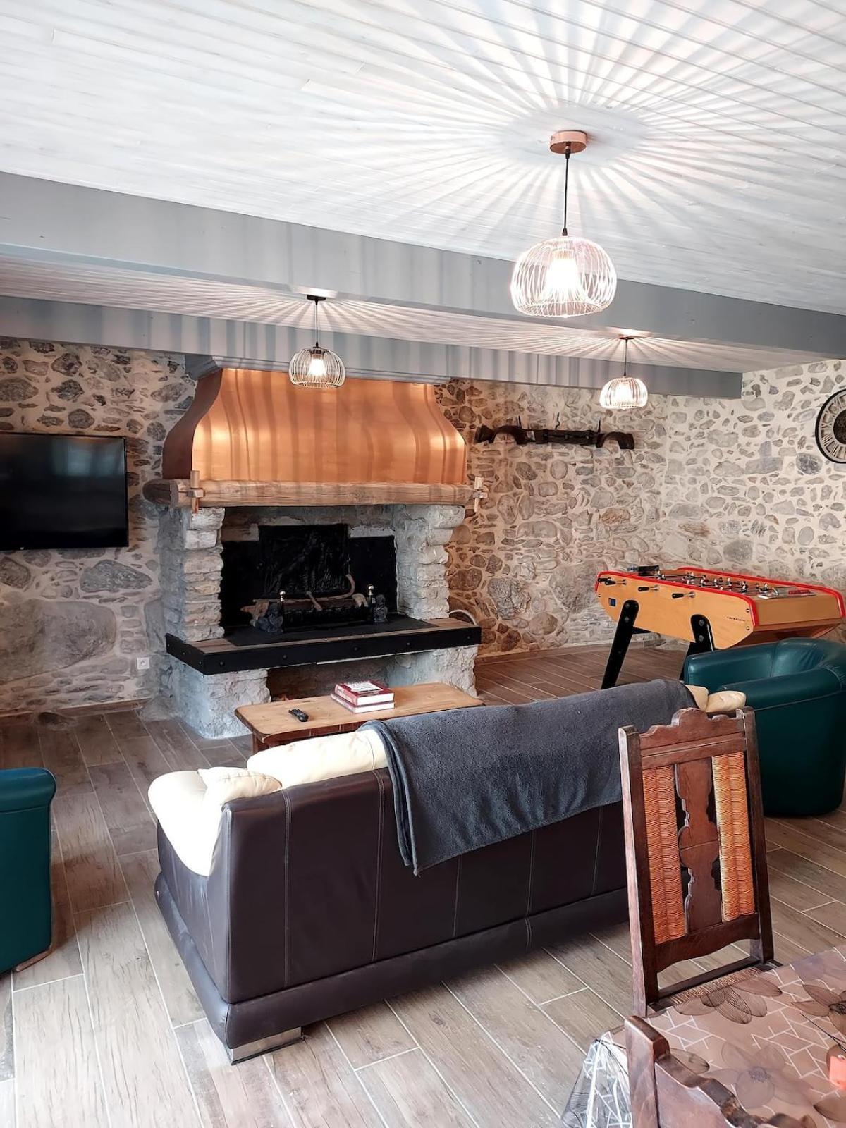 Maison De Village Au Pied Des Pyrenees Marignac  Экстерьер фото
